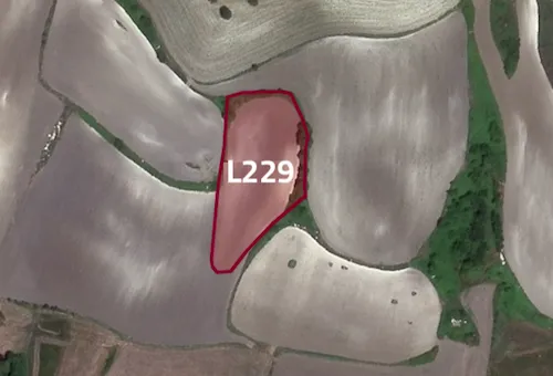 Land with a residential and commercial license for sale in Arnaoutkoy in Baklalı | L229