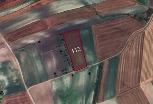 ارض للبيع قريبة من قناة اسطنبول في ارناؤوط كوي وتحديداً  سازلي بوسنه | L332