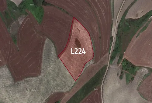 Land for sale in Sazlıbosna , Arnaout Koy , the first plot on the Istanbul Canal | L224