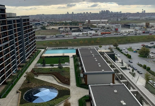 Apartment for sale in a residential complex in Bahçeşehir, Istanbul | SH242