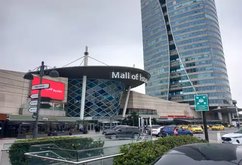 شقة للبيع في باشاك شهير ضمن مول اوف اسطنبول | SH253