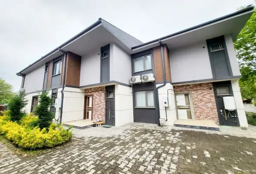 Türkiye'nin Sakarya iline bağlı Sapanca'da açık göl manzaralı satılık villa | SH208