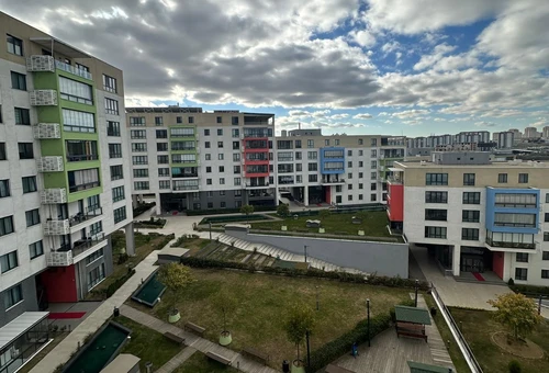 شقة حصرية أربع غرف وصالة للبيع ضمن مجمع إملاك كنوت إيفلري في كايا شهير | SH284