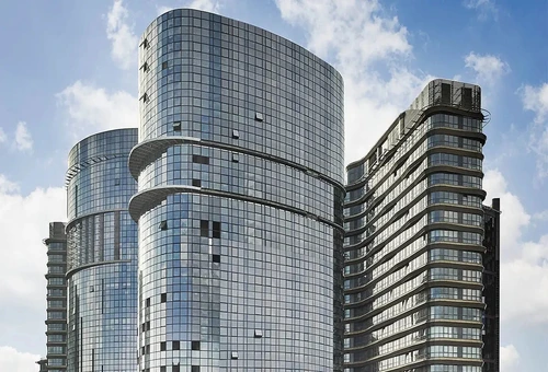 للبيع شقة واسعة في اسطنبول وتحديداً بكركوي - اتاكوي | SH252